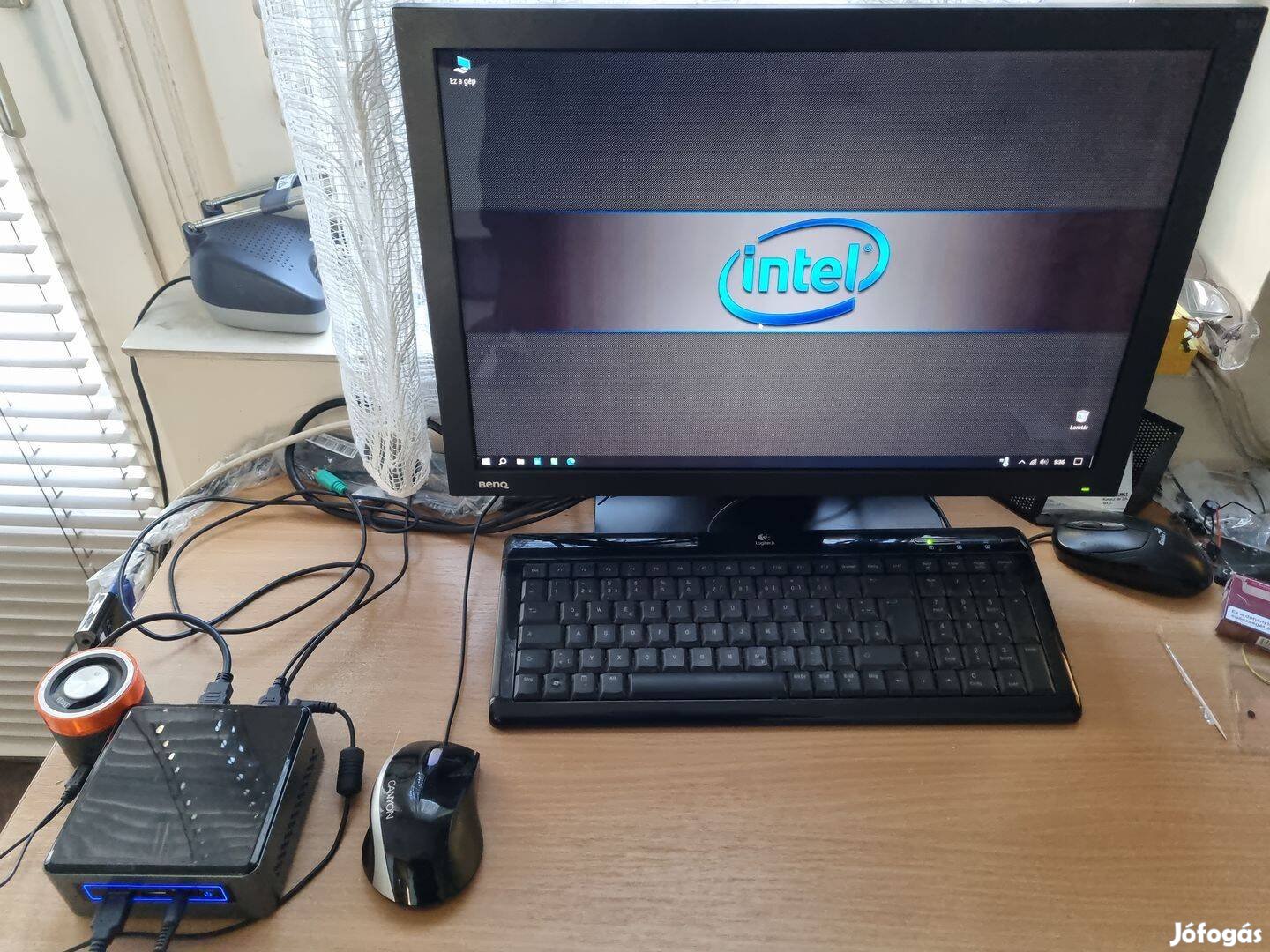 Intel NUC mini pc [4x2,3Ghz/8GB/240SSD/W10]